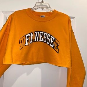 Cropped finesse sweatshirt
